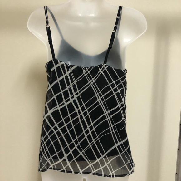 New York & Co Tank/Sweater - Picture 3 of 7